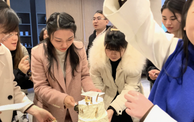 2020已經(jīng)過(guò)去，2021年，愿大家都能牛轉(zhuǎn)乾坤！